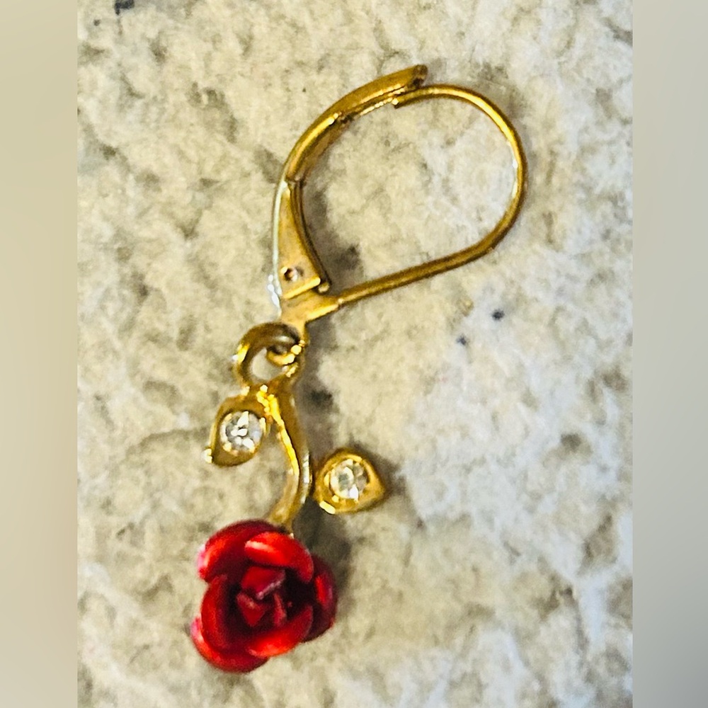 Vintage Gold-Tone Red Rose Dangle Earrings Featur… - image 2